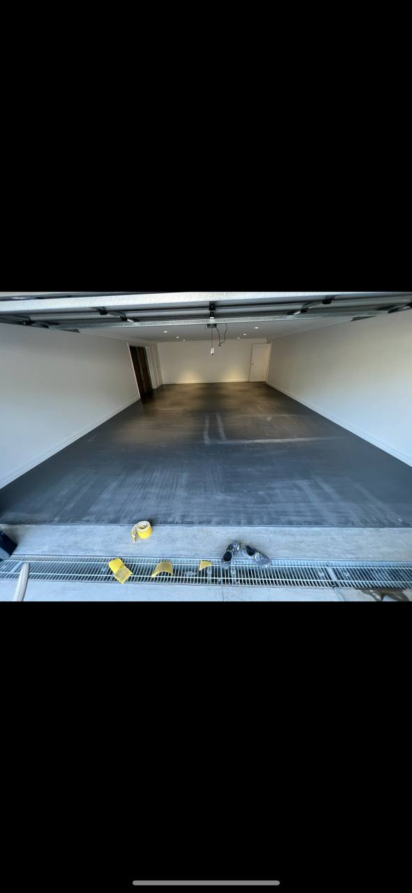 BRIMO garage floor during preparation with unfinished grey surface